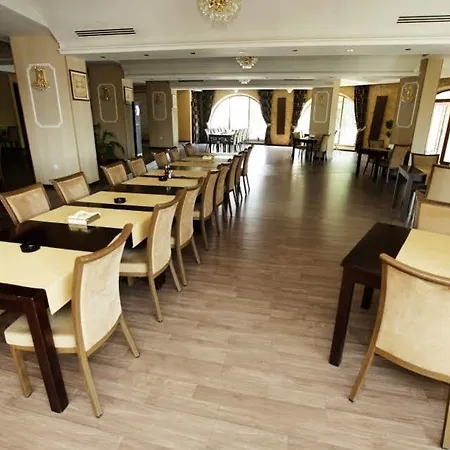 Oxford Hotel Mamaia