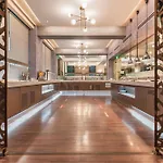 Oxford 4* Mamaia