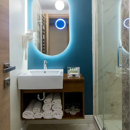 Hotel Oxford 4*