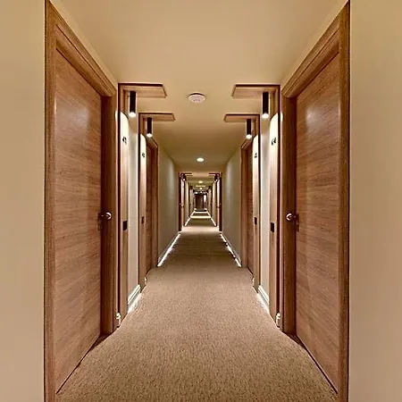 Oxford Hotel Mamaia