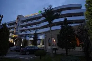 Oxford Mamaia