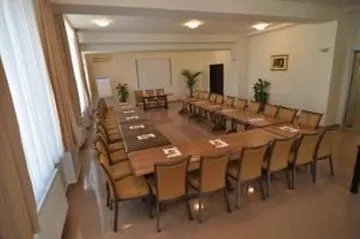 Oxford 4*