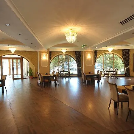 Oxford 4* Mamaja